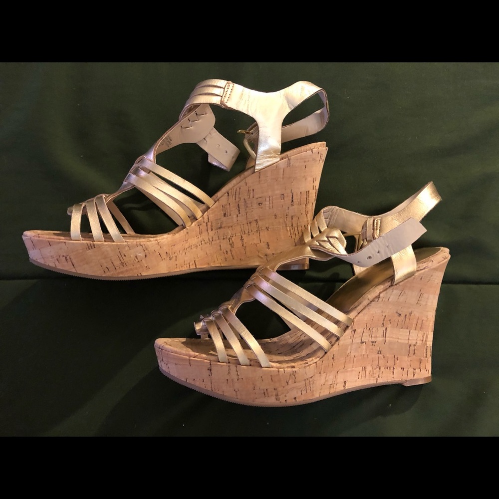 💖 NWOT Audrey Brooke wedges 👡👡